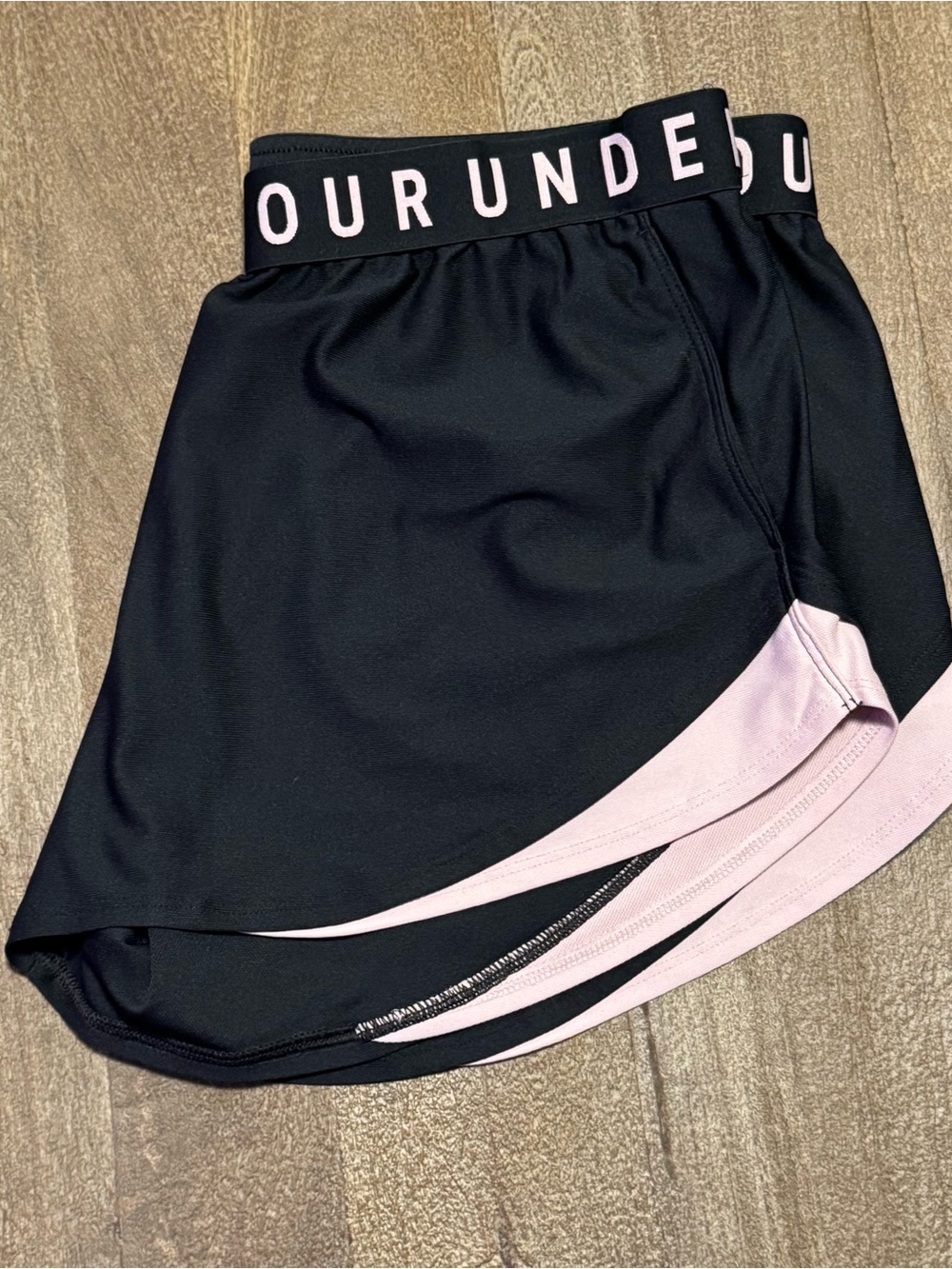 Women’s Under Armour HeatGear Athletic Shorts Black Pink Loose Size XL